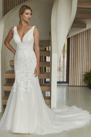 Taffeta and Lace Wedding gowns from Romantica Alessia