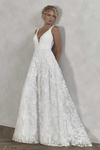 Taffeta and Lace Wedding gowns from 2025_romantica_Reina-002